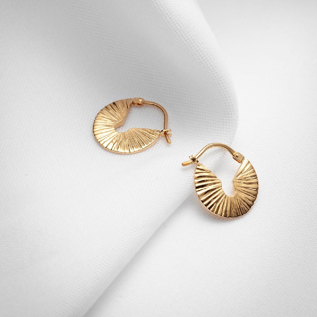 gold earrings, Véronique Roy JWLS