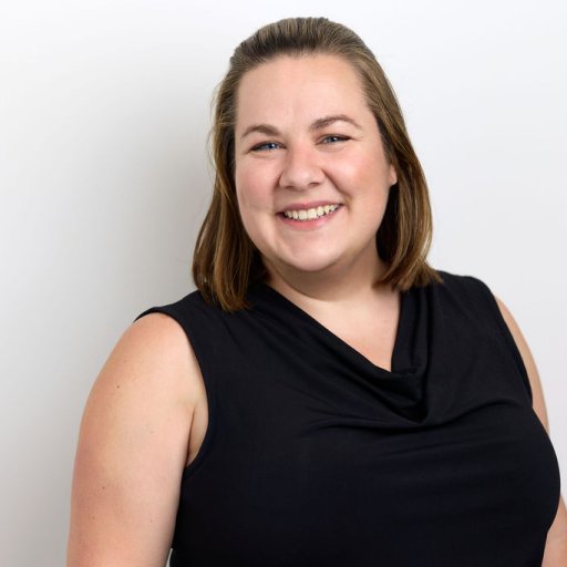 Dr. Ariane Martel