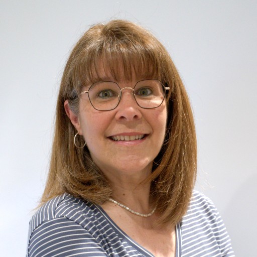  Nathalie Valois